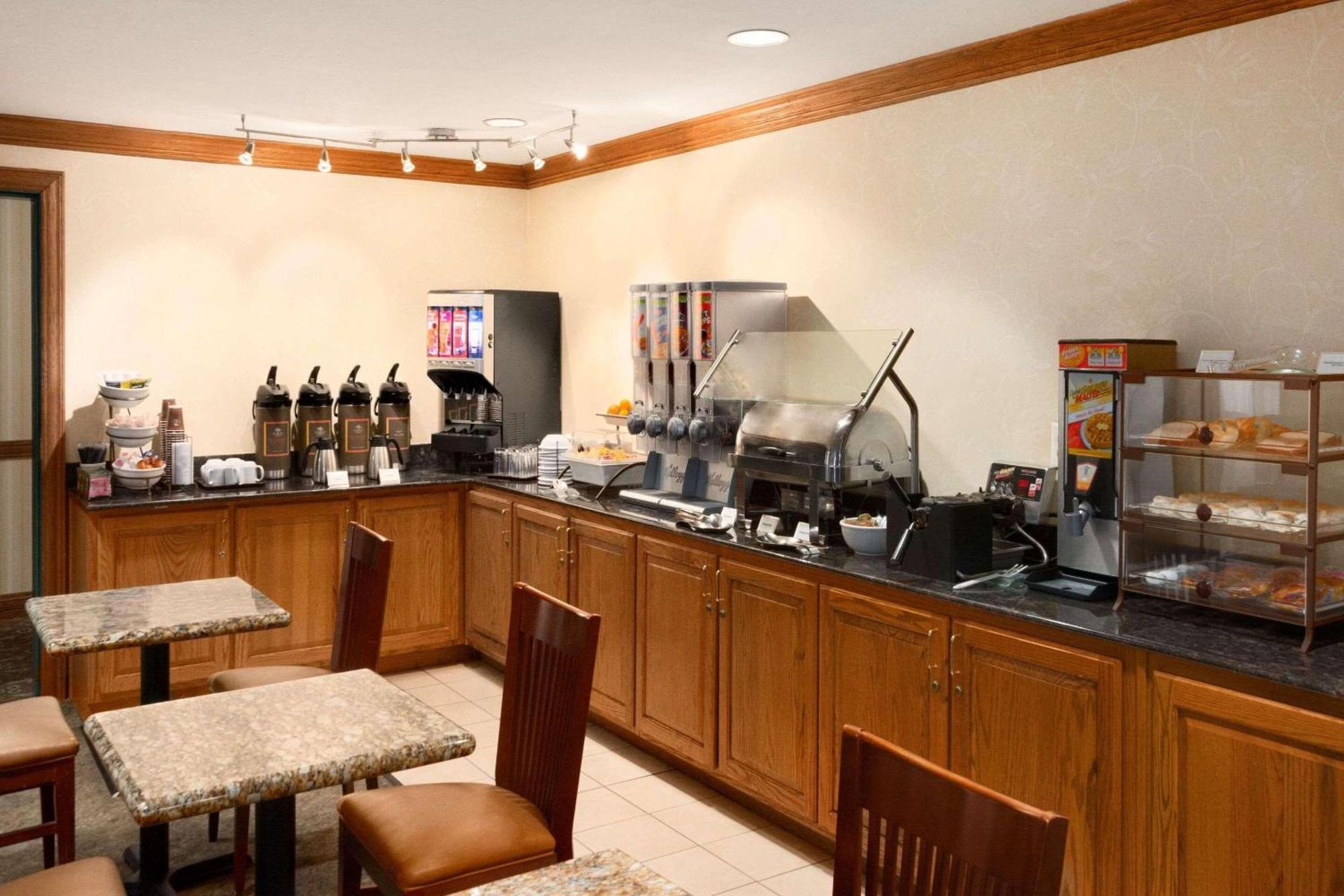 Country Inn & Suites By Radisson, Columbus, Ga Extérieur photo